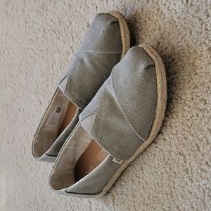 Toms Espadrilles